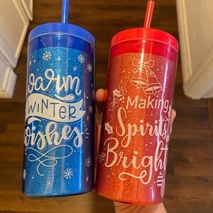NEW 2 CHRISTMAS CMAS HOLIDAY TUMBLERS WATER CUPS RED BLUE GLITTER 16 FL OZ EACH